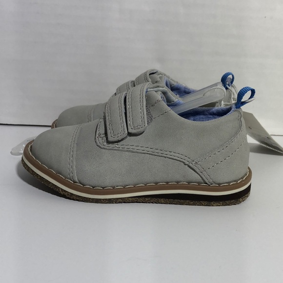Toddler Boy’s Light Gray Strap On Oxfords - Picture 2 of 7